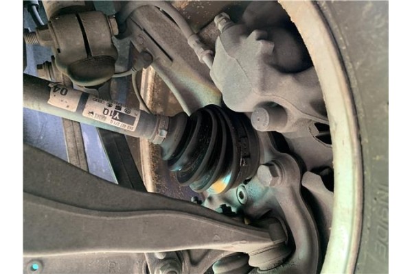 Recambio de palier delantero derecho para audi a4 avant (8k5) 2.0 básico referencia OEM IAM 8K0407271AJ 250161484448E0425110 