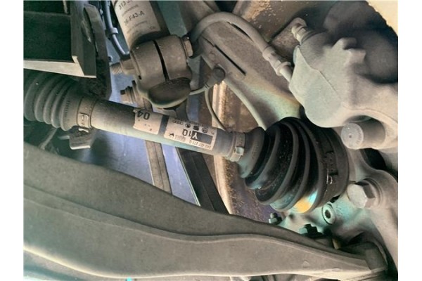 Recambio de palier delantero derecho para audi a4 avant (8k5) 2.0 básico referencia OEM IAM 8K0407271AJ 250161484448E0425110 