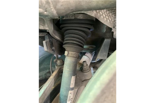 Recambio de palier delantero derecho para audi a4 avant (8k5) 2.0 básico referencia OEM IAM 8K0407271AJ 250161484448E0425110 
