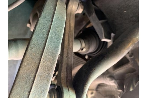 Recambio de palier delantero derecho para audi a4 avant (8k5) 2.0 básico referencia OEM IAM 8K0407271AJ 250161484448E0425110 