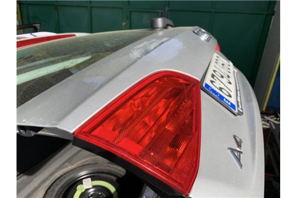 Recambio de piloto porton trasero izquierdo para audi a4 avant (8k5) 2.0 básico referencia OEM IAM 8K9945093  