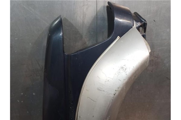 Recambio de aleta delantero derecha para mitsubishi pajero 2.8 td referencia OEM IAM MB835528  