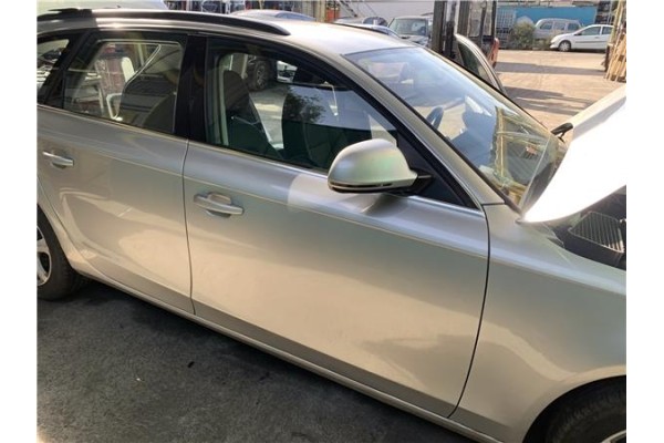 Recambio de puerta delantero derecha para audi a4 avant (8k5) 2.0 básico referencia OEM IAM 8K0831052J  