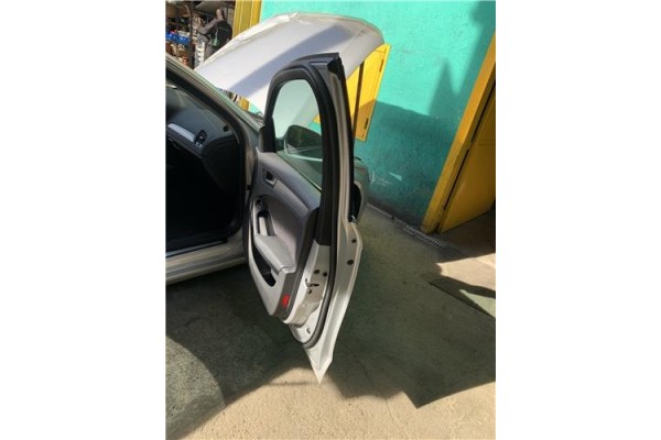 Recambio de puerta delantero derecha para audi a4 avant (8k5) 2.0 básico referencia OEM IAM 8K0831052J  