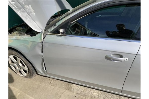 Recambio de puerta delantero izquierda para audi a4 avant (8k5) 2.0 básico referencia OEM IAM 8K0831051J  