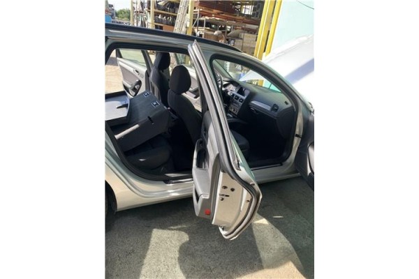 Recambio de puerta trasero derecha para audi a4 avant (8k5) 2.0 básico referencia OEM IAM 8K9833052D  