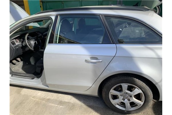 Recambio de puerta trasero izquierda para audi a4 avant (8k5) 2.0 básico referencia OEM IAM 8K9833051D  