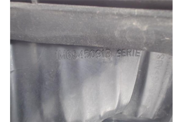 Recambio de piloto porton trasero izquierdo para seat leon (1m1) 1.9 tdi referencia OEM IAM 1M6945091B  