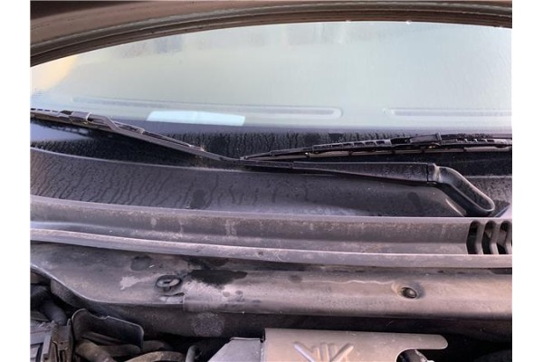 Recambio de brazo limpiaparabrisas delantero derecho para jaguar x-type 2.0 d executive referencia OEM IAM C2S1704  