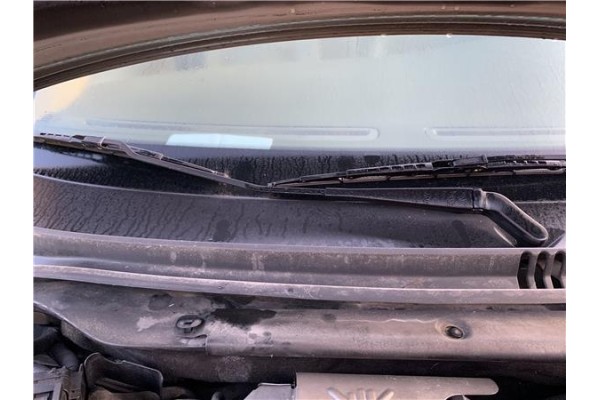 Recambio de brazo limpiaparabrisas delantero derecho para jaguar x-type 2.0 d executive referencia OEM IAM C2S1704  