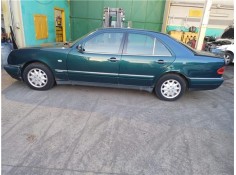 mercedes-benz clase e (bm 210) berlina del año 1995