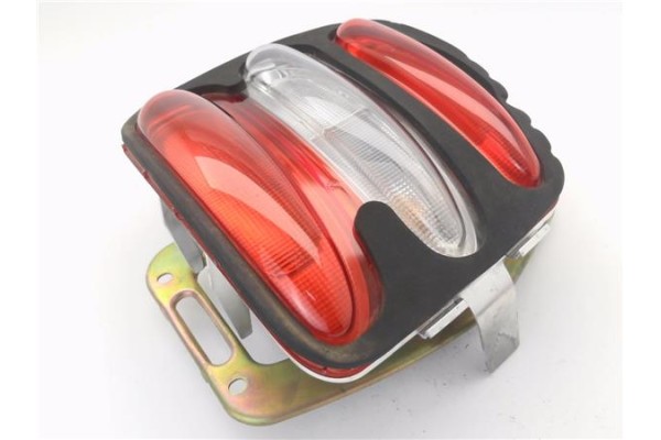 Recambio de piloto trasero derecho para fiat brava (182) 1.6 16v / 16v 100 sx referencia OEM IAM 37200748D  