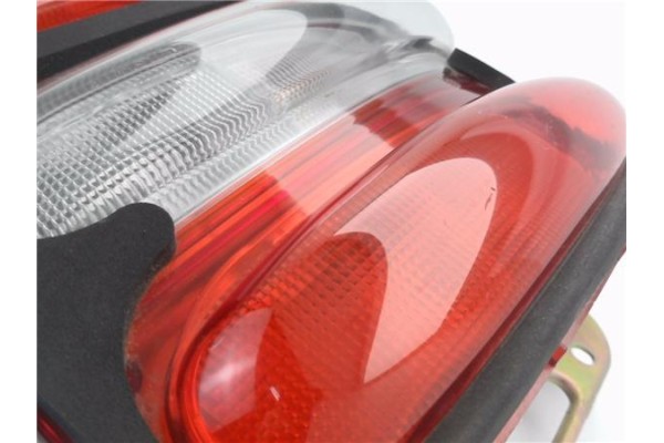 Recambio de piloto trasero derecho para fiat brava (182) 1.6 16v / 16v 100 sx referencia OEM IAM 37200748D  