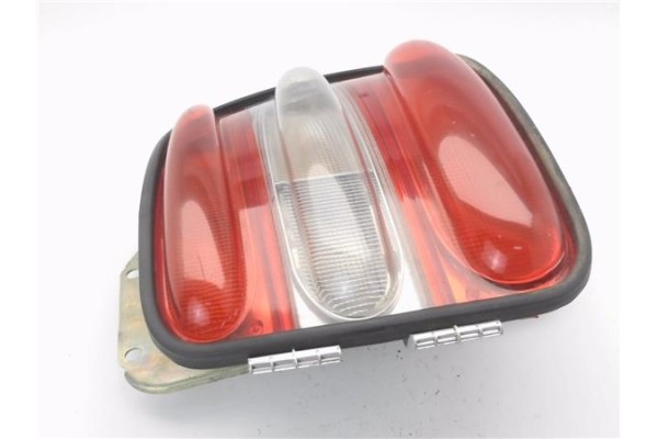 Recambio de piloto trasero derecho para fiat brava (182) 1.6 16v s referencia OEM IAM 37200748D 37200751D 