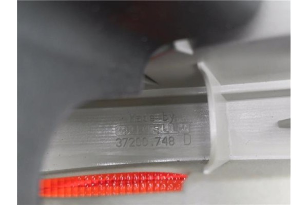 Recambio de piloto trasero derecho para fiat brava (182) 1.6 16v s referencia OEM IAM 37200748D 37200751D 
