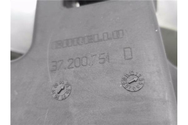 Recambio de piloto trasero derecho para fiat brava (182) 1.6 16v s referencia OEM IAM 37200748D 37200751D 