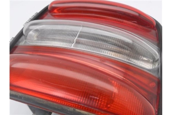 Recambio de piloto trasero derecho para fiat brava (182) 1.6 16v s referencia OEM IAM 37200748D 37200751D 