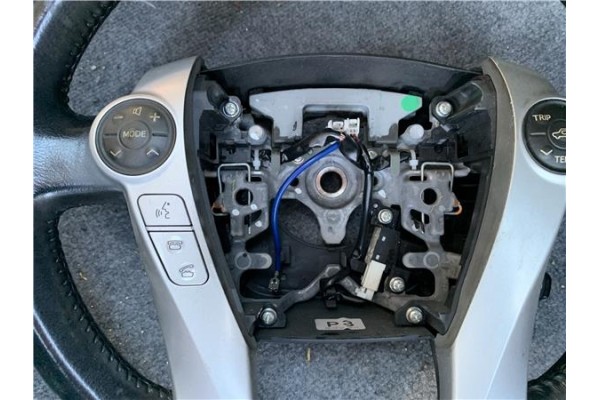 Recambio de volante para toyota prius (zvw30) 1.8 hybrid referencia OEM IAM 4510047130C0  