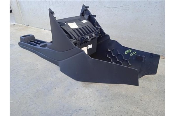 Recambio de embellecedor consola central para volkswagen polo v (6r1) 1.4 advance referencia OEM IAM   