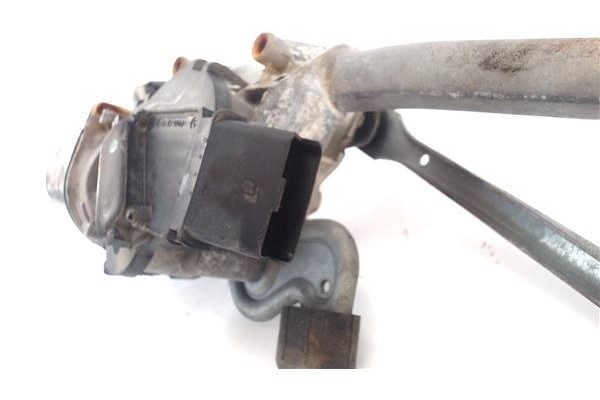 Recambio de motor limpiaparabrisas delantero para renault clio iii 1.5 dci (br17, cr17) referencia OEM IAM 8200268931  
