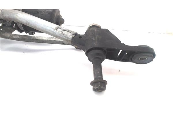 Recambio de motor limpiaparabrisas delantero para renault clio iii 1.5 dci (br17, cr17) referencia OEM IAM 8200268931  