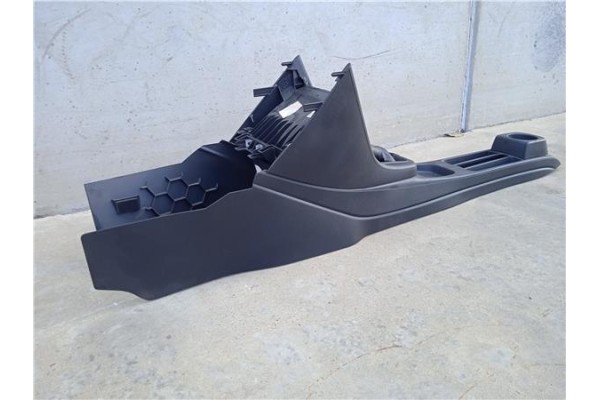 Recambio de embellecedor consola central para volkswagen polo v (6r1) 1.4 advance referencia OEM IAM   