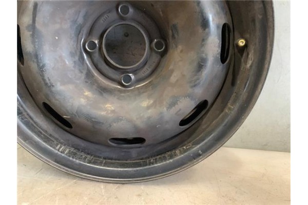 Recambio de llanta para peugeot 207 1.4 referencia OEM IAM 5401P4  