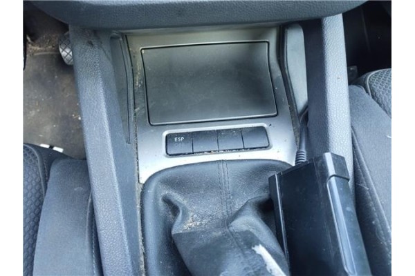 Recambio de consola para volkswagen golf v (1k1) 1.9 tdi referencia OEM IAM 1K0857961  