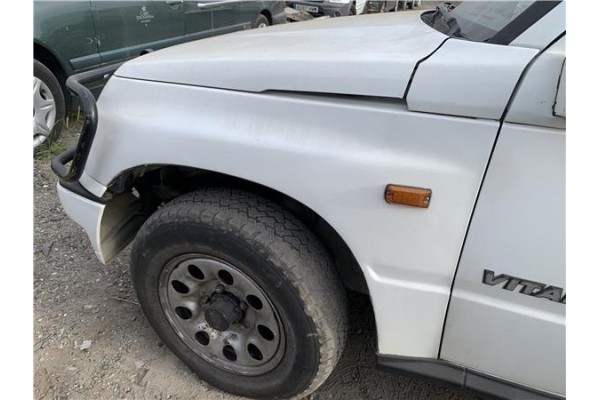 Recambio de aleta delantero izquierda para suzuki vitara (se/sf/et) 1.6 i 16v (et, ta02) referencia OEM IAM 5880060A21  