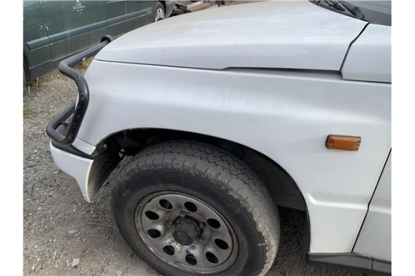 Recambio de aleta delantero izquierda para suzuki vitara (se/sf/et) 1.6 i 16v (et, ta02) referencia OEM IAM 5880060A21  