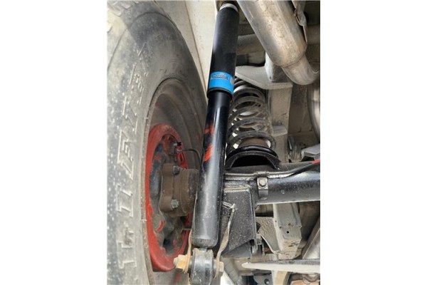 Recambio de amortiguador trasero izquierdo para suzuki vitara (se/sf/et) 1.6 i 16v (et, ta02) referencia OEM IAM 41700A60A01  