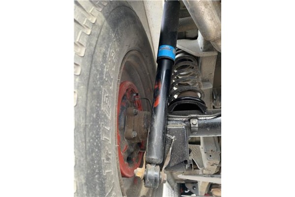 Recambio de amortiguador trasero izquierdo para suzuki vitara (se/sf/et) 1.6 i 16v (et, ta02) referencia OEM IAM 41700A60A01  