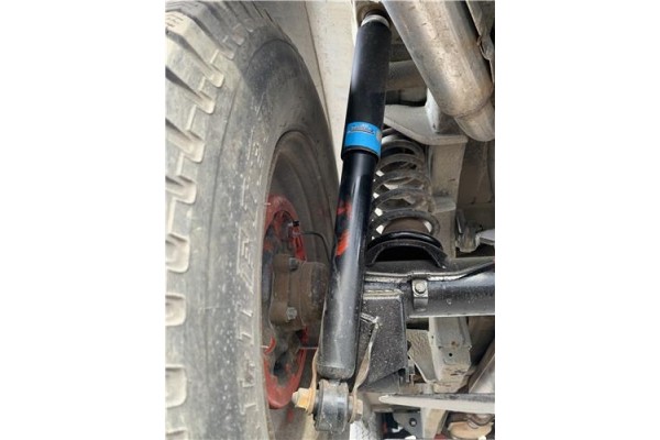 Recambio de amortiguador trasero izquierdo para suzuki vitara (se/sf/et) 1.6 i 16v (et, ta02) referencia OEM IAM 41700A60A01  