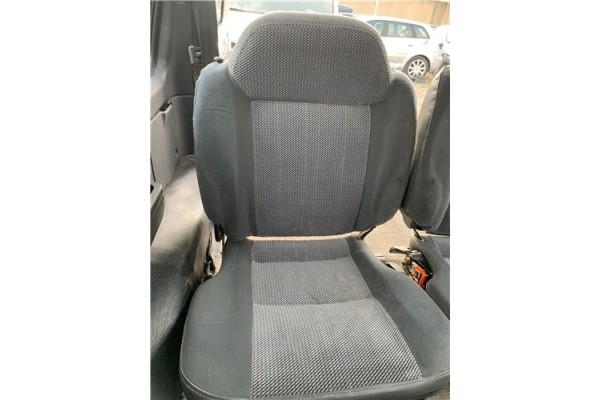Recambio de asientos trasero derecho para suzuki vitara (se/sf/et) 1.6 i 16v (et, ta02) referencia OEM IAM 8700163A11  
