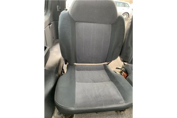 Recambio de asientos trasero derecho para suzuki vitara (se/sf/et) 1.6 i 16v (et, ta02) referencia OEM IAM 8700163A11  