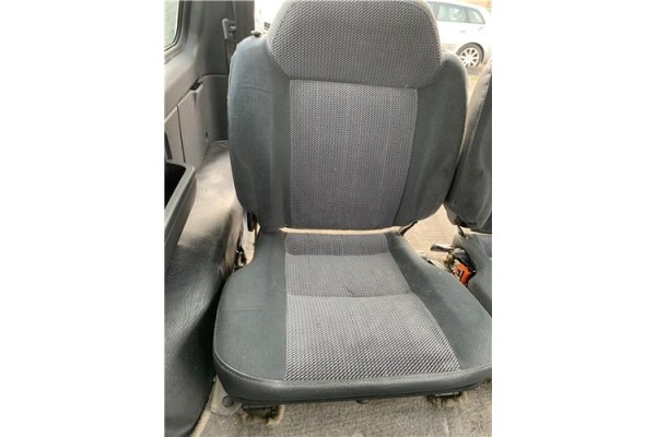 Recambio de asientos trasero derecho para suzuki vitara (se/sf/et) 1.6 i 16v (et, ta02) referencia OEM IAM 8700163A11  