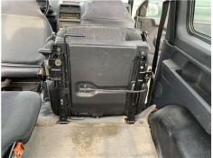 Recambio de asientos trasero derecho para suzuki vitara (se/sf/et) 1.6 i 16v (et, ta02) referencia OEM IAM 8700163A11  