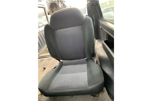 Recambio de asientos trasero izquierdo para suzuki vitara (se/sf/et) 1.6 i 16v (et, ta02) referencia OEM IAM 87002D60A10  