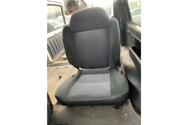 Recambio de asientos trasero izquierdo para suzuki vitara (se/sf/et) 1.6 i 16v (et, ta02) referencia OEM IAM 87002D60A10  
