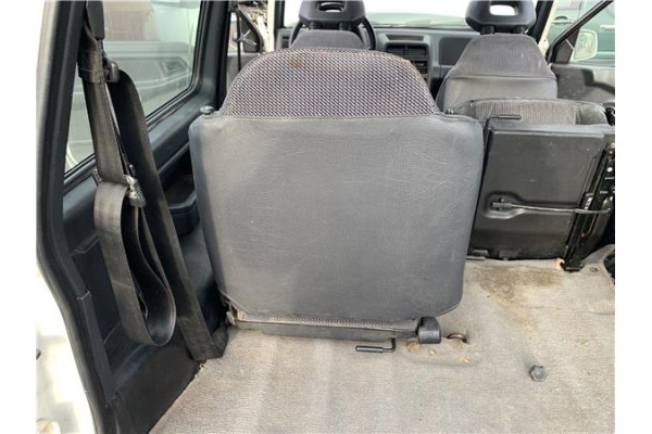 Recambio de asientos trasero izquierdo para suzuki vitara (se/sf/et) 1.6 i 16v (et, ta02) referencia OEM IAM 87002D60A10  