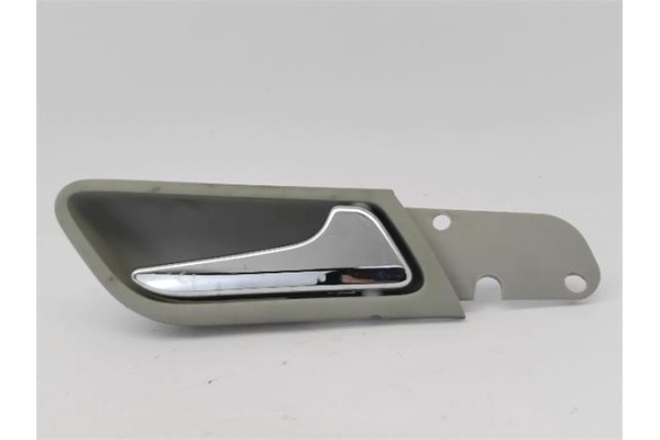 Recambio de manilla int. puerta trasero derecha para mercedes-benz clase a (bm 169) 2.0 a 180 cdi (169.007) referencia OEM IAM  