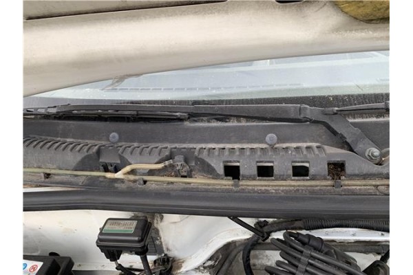 Recambio de brazo limpiaparabrisas delantero derecho para suzuki vitara (se/sf/et) 1.6 i 16v (et, ta02) referencia OEM IAM 38310