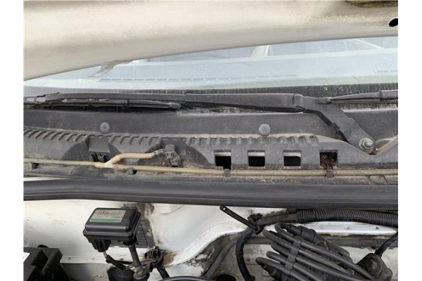 Recambio de brazo limpiaparabrisas delantero derecho para suzuki vitara (se/sf/et) 1.6 i 16v (et, ta02) referencia OEM IAM 38310