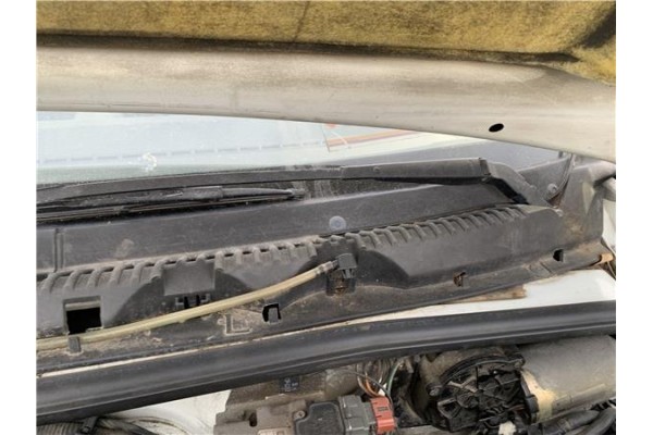 Recambio de brazo limpiaparabrisas delantero izquierdo para suzuki vitara (se/sf/et) 1.6 i 16v (et, ta02) referencia OEM IAM 383