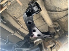 BRAZO SUPERIOR DERECHO SUSPENSION TRASERO 4620060A01 