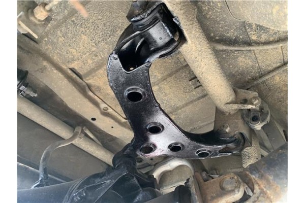 Recambio de brazo superior derecho suspension trasero para suzuki vitara (se/sf/et) 1.6 i 16v (et, ta02) referencia OEM IAM 4620