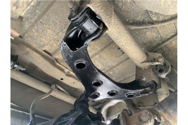 Recambio de brazo superior derecho suspension trasero para suzuki vitara (se/sf/et) 1.6 i 16v (et, ta02) referencia OEM IAM 4620