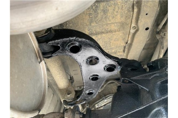 Recambio de brazo superior derecho suspension trasero para suzuki vitara (se/sf/et) 1.6 i 16v (et, ta02) referencia OEM IAM 4620