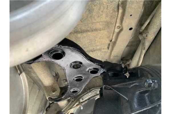 Recambio de brazo superior derecho suspension trasero para suzuki vitara (se/sf/et) 1.6 i 16v (et, ta02) referencia OEM IAM 4620