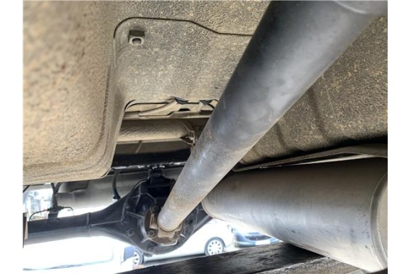 Recambio de cardan trasero para suzuki vitara (se/sf/et) 1.6 i 16v (et, ta02) referencia OEM IAM 2710260A01  